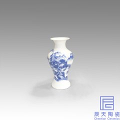 <b>青花陶瓷小花瓶廠家  手繪小花瓶?jī)r(jià)格</b>